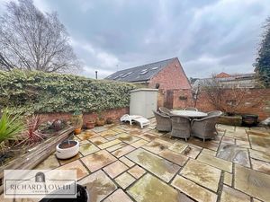 Private Garden- click for photo gallery